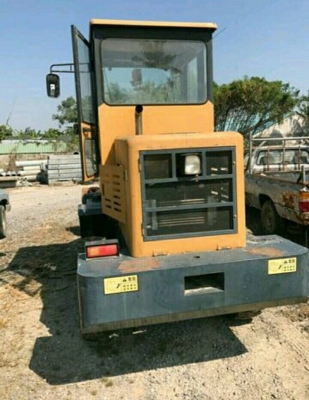 ขาย!! >>> รถตักสภาพดี ราคาเบาๆ 235,000 บาท <<< เบอร์ติดต่อ 098-7155789 086-4631102