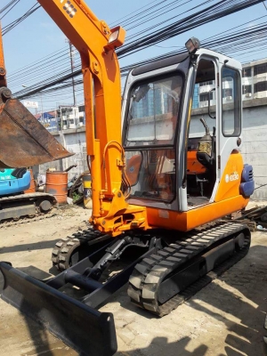 ขายHITACHI EX30 -2 เก่านอกแท้  สภาพสวย 4,XXX ชั่วโมง  พร้อมใช โทร 089-3818694  ดวงนภา