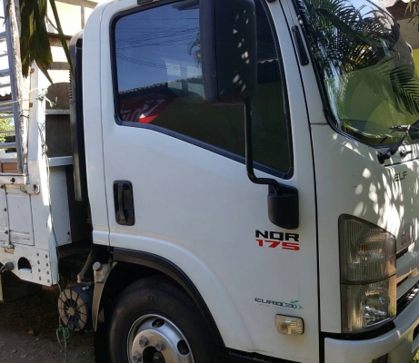 ..ขาย 735,000บ...หกล้อ อิซูชุ NQR175ปี54 ช่วงยาว 4.30ม.&quot;ช่วงล้อต่อดั้ม&quot;รถห้าง สภาพดีสวยบาง
