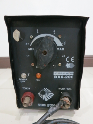 ตู้เชื่อม หูหิ้ว แบบหนัก ทองแดง The sun รุ่น BX6-200 ขนาด 200A สภาพดี พร้อมสายเชื่อมอย่างดี 30 เมตร ตู้เชื่อม หูหิ้ว แบบหนัก ทองแดง The sun รุ่น BX6-200 ขนาด 200A สภาพดี พร้อมสายเชื่อมอย่างดี 30 เมตร