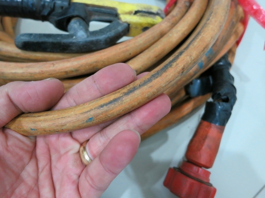 ตู้เชื่อม หูหิ้ว แบบหนัก ทองแดง The sun รุ่น BX6-200 ขนาด 200A สภาพดี พร้อมสายเชื่อมอย่างดี 30 เมตร ตู้เชื่อม หูหิ้ว แบบหนัก ทองแดง The sun รุ่น BX6-200 ขนาด 200A สภาพดี พร้อมสายเชื่อมอย่างดี 30 เมตร