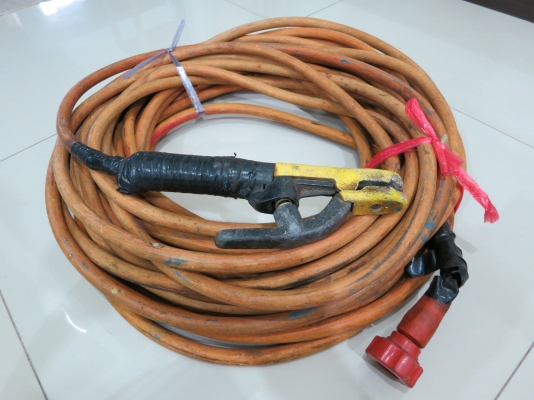 ตู้เชื่อม หูหิ้ว แบบหนัก ทองแดง The sun รุ่น BX6-200 ขนาด 200A สภาพดี พร้อมสายเชื่อมอย่างดี 30 เมตร ตู้เชื่อม หูหิ้ว แบบหนัก ทองแดง The sun รุ่น BX6-200 ขนาด 200A สภาพดี พร้อมสายเชื่อมอย่างดี 30 เมตร