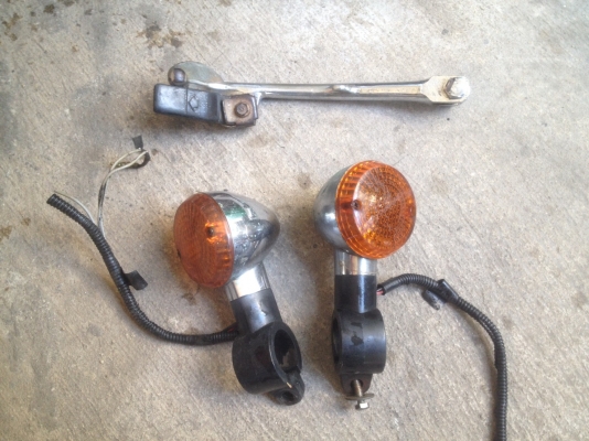 ไฟเลี้ยวหน้าReble250