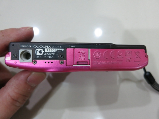 กล้องดิจิตอล Nikon Coolpix S3300 16 MP ที่ชาร์ท เมม 2GB สภาพดี ส่งฟรี กล้องดิจิตอล Nikon Coolpix S3300 16 MP ที่ชาร์ท เมม 2GB สภาพดี ส่งฟรี