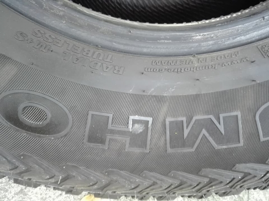 ยางKumho AT51 ปี 15 ขนาด33-12.5-15 มีเส้นเดียว ขาย1500บาท(ลดราคา) ยางKumho AT51 ปี 15 ขนาด33-12.5-15 มีเส้นเดียว ขาย1500บาท(ลดราคา)