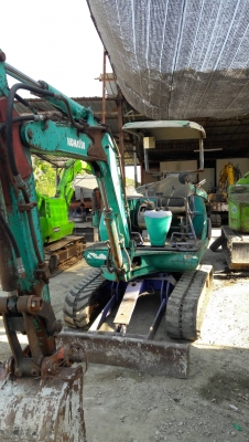 ขายถูกสุดๆ  รถขุดไซค์เล็ก   KOMATSU  รุ่น  PC20-7  เก่านอก  ปั้มนิ้ว คอนโทรลน้ำมัน  ใช้งานได้ปกติ  พร้อมลายเจาะ ติดตัวรถมาด้วย  ขายถูก