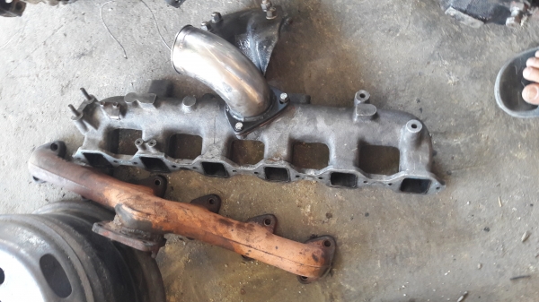 ขายเทอร์เบอร์ 10ล้อ อีซูสุ  พร้อมไอดีไอเสีย  มีอิเตอร์ด้วย