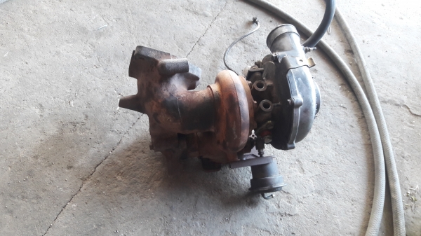 ขายเทอร์เบอร์ 10ล้อ อีซูสุ  พร้อมไอดีไอเสีย  มีอิเตอร์ด้วย