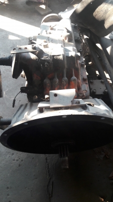 เกียร์ 6ล้อ 10ล้อ  6เกียร์ อีซูสุ  มีแก้มเกียร์ฝากด้วย พร้อมปั้ม