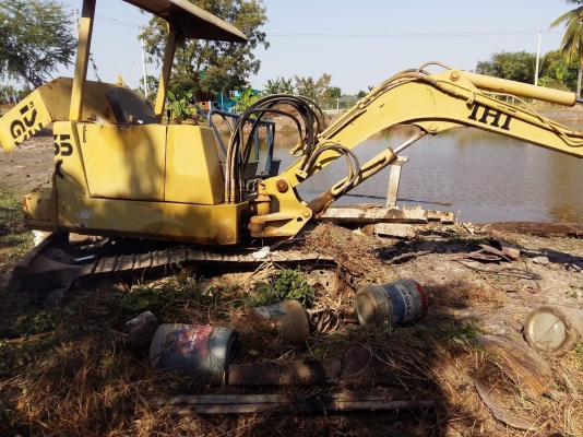 ขาย IHI IS35GX รถใช้งานอยู่ครับ เครื่องดี ปั้มแรงดีครับ ราคา 115,000 ครับ  091-0206555 เจ้าของขายเอง