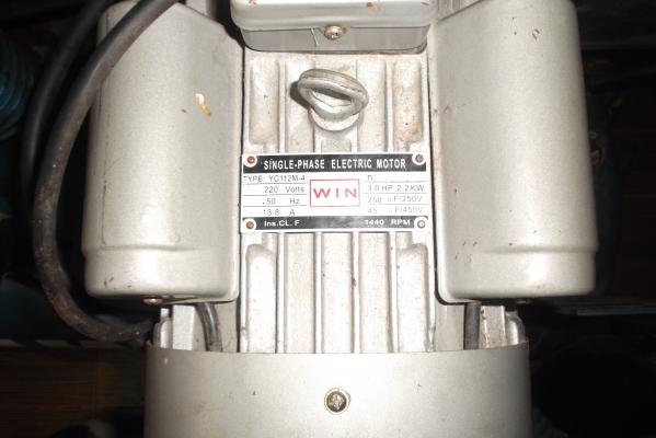 ปั้มลมพูม่า 260ลิตร ไฟบ้าน 220v มอเตอร์ 3แรงพร้อมใช้ ปั้มลมพูม่า 260ลิตร ไฟบ้าน 220v มอเตอร์ 3แรงพร้อมใช้