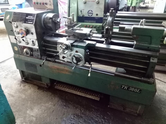 ขายเครื่องกลึง6ฟุต4เพลามีเบรค380X1000อุปกรณ์ครบรูเพลา2.2นิ้วปั๊มน้ำครบราคากันเองครับ