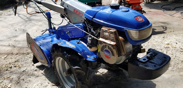 ปิดการขาย วันจันจัดส่งสุราษครับ รถพรวนดิน 6 แรง เบนชิล ใบตีดินเต็มๆๆ พร้อมใช้งาน รหัสสินค้า H2 - 18 ปิดการขาย วันจันจัดส่งสุราษครับ รถพรวนดิน 6 แรง เบนชิล ใบตีดินเต็มๆๆ พร้อมใช้งาน รหัสสินค้า H2 - 18