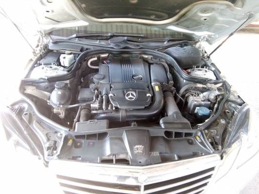 BENZ E250 CGI ปี2012 เครื่อง1800 รถเดิมสวยๆไม่เคยทำสี (มือหนึ่งป้ายแดง ) สภาพดีพร้อมใช้งาน