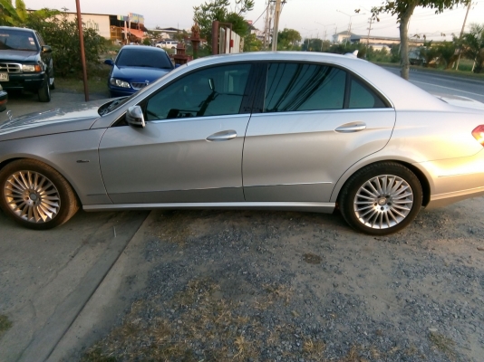 BENZ E250 CGI ปี2012 เครื่อง1800 รถเดิมสวยๆไม่เคยทำสี (มือหนึ่งป้ายแดง ) สภาพดีพร้อมใช้งาน