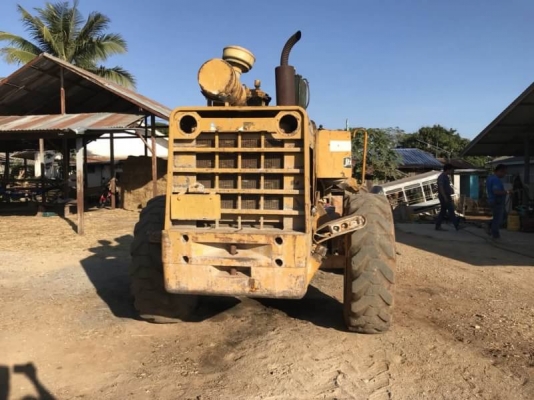 ขาย 199,000 บาท KOMATSU JH63 เอวอ่อน (เดินหน้าได้-แต้ถอยไม่ได้) เครื่องดี ปั้มแรง เอกสารชื้อขาย  รถอยู่ โคราช โทร 0610710295