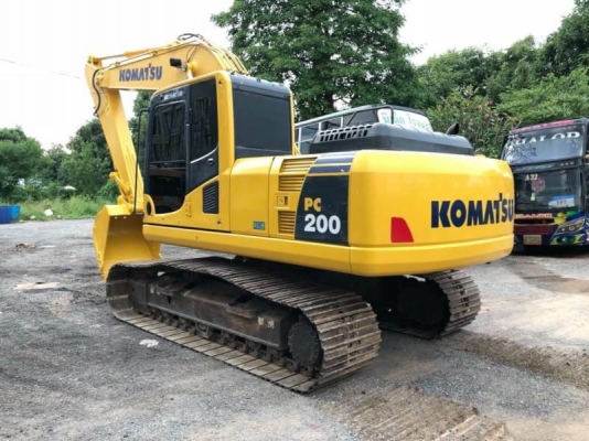 ขาย 2,150,000 บาท Komatsu PC200-8Mo เดิมๆ ห้างมือเดียวทำงาน 7,xxx ชม. เอกสารเล่ม  รถอยู่  กทม โทร 0610710295