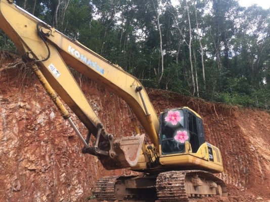 KOMATSU PC200-7 เอกสารเล่ม ราคา 1,050,000 รถสงขลา