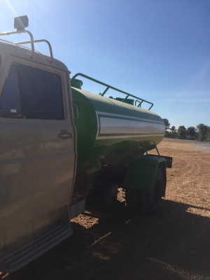 ขาย หน้ายาว  185  แรง  บรรทุกน้ำ 5,000 ลิตร  รถสวยๆ  ตามภาพ  ราคา  350,000  บาท