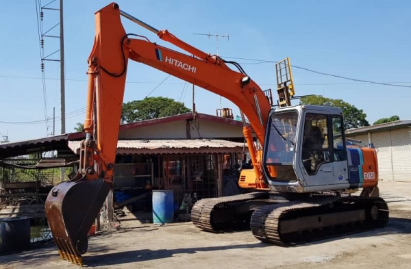 ขายด่วนรถเเบคโฮHITACHIEX120-2รหัส12N 37730รถนอกเพื่งนำเข้ามาใหม่สวยเดิมๆเคื่องดีปั่มแรงบูมอามร์สวยเร็วแรงไม่โหลด เครื่องอีซุซุ 4BD1 เทอร์โบยังไม่เคยใช้งานในไทยเลย