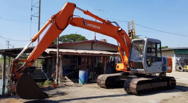 ขายด่วนรถเเบคโฮHITACHIEX120-2รหัส12N 37730รถนอกเพื่งนำเข้ามาใหม่สวยเดิมๆเคื่องดีปั่มแรงบูมอามร์สวยเร็วแรงไม่โหลด เครื่องอีซุซุ 4BD1 เทอร์โบยังไม่เคยใช้งานในไทยเลย