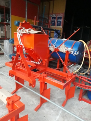 เครื่องหยอดปุ๋ย เครื่องหยอดปุ๋ย