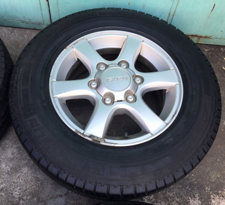 แม็ก ISUZU D-MAX Platinum ขอบ 15 พร้อมยาง 215-70-15 ปี 12