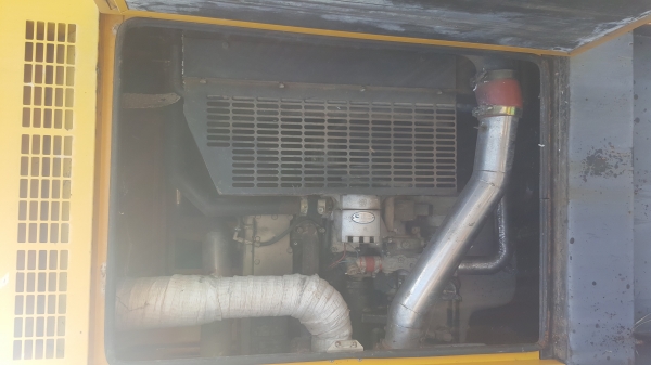 ขายด่วน เครื่องปั่นไฟ