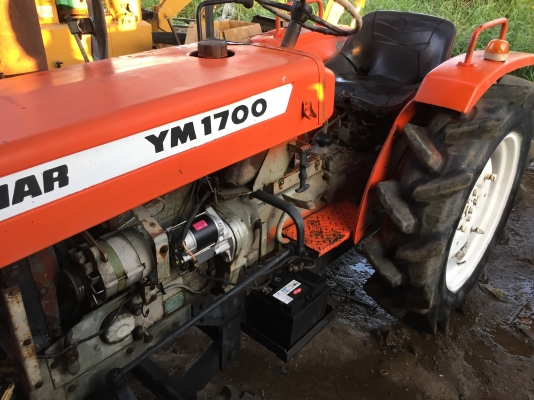 รถไถyanmar ym1700 สภาพดีพร้อมใช้มีผานดัน
