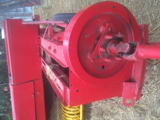 ขายนิวฮอนแลน 276 ราคา 98,000  เช็คให้พร้อมใช้งาน แล้วครับ สนใจโทร 091-0206555 อยู่สุรินทร์ครับ