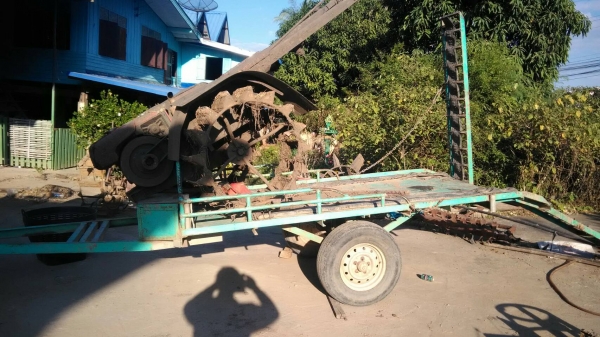 สารีรถเดินตามสภาพดีเหล็กสวยพร้อมใช้คับ