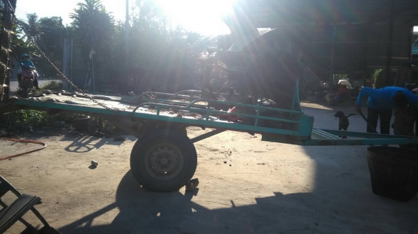 สารีรถเดินตามสภาพดีเหล็กสวยพร้อมใช้คับ สารีรถเดินตามสภาพดีเหล็กสวยพร้อมใช้คับ