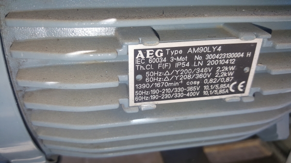 ขายแวคคั่ม3แรงม้ามีU-VAC 1เครื่อง15,000 บาทไม่มีU-VAC 1 เครื่อง 10,000 บาท