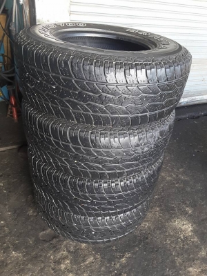 Maxxis AT700 ขนาด 265-70-16 ปี15 สภาพดี 1ชุด Maxxis AT700 ขนาด 265-70-16 ปี15 สภาพดี 1ชุด