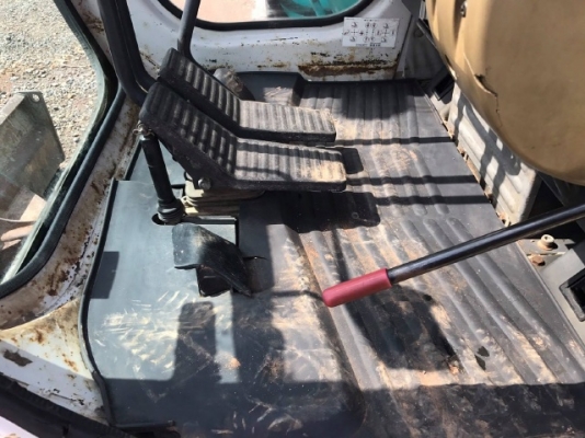 ขายรถแบคโฮ KOBELCO SK60 MARK 5 คอนโทรลสั้น รถนอกนำเข้าจากญี่ปุ่น สภาพสวยพร้อมใช้ มีVDOการทำงานครับ