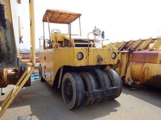 รถบด 9 ล้อยาง MITSUBISHI MR20 FROM JAPAN สนใจติดต่อ 063-9316985 ID LINE : 0639316985 ครับ