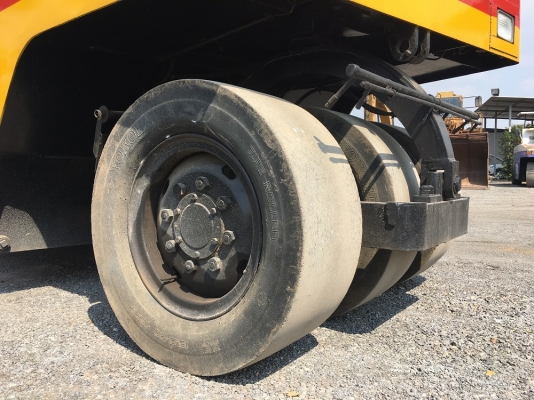 รถบดเจ็ดล้อยาง DYNAPAC R20 เครื่องยนต์ ISUZU 6BD1 พวงมาลัยเพาเวอร์ FROM JAPAN สภาพพร้อมใช้งาน สนใจติดต่อ 063-9316985 ID LINE : 0639316985 ครับ