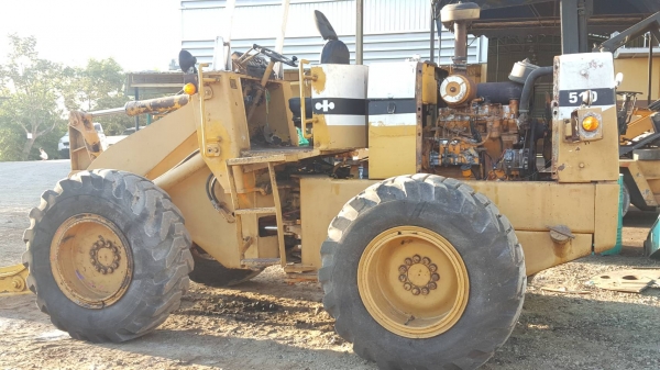 ขายรถตักล้อยาง KOMATSU 510 สนใจติดต่อคุณรัตนศักดิ์ 081-7621704