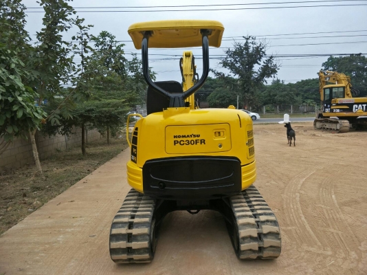 เก่านอก330,000บาทKOMATSU PC30FR-1 ยังไม่เคยใช้งานในไทย ขอดูคลิปการทำงานแอดไลน์ID 0856205904