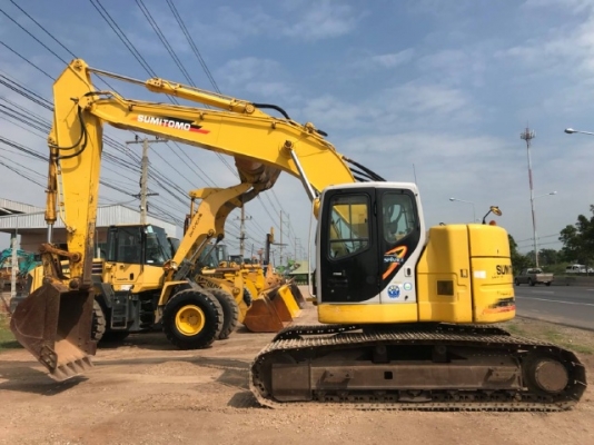 ขายรถแบคโฮ SUMITOMO SH225X-3 ปี 2004 มีลายหัวกระแทก รถนอกนำเข้าจากญี่ปุ่น สภาพสวยพร้อมใช้ มีVDOการทำงานครับ