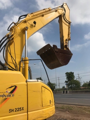 ขายรถแบคโฮ SUMITOMO SH225X-3 ปี 2004 มีลายหัวกระแทก รถนอกนำเข้าจากญี่ปุ่น สภาพสวยพร้อมใช้ มีVDOการทำงานครับ ขายรถแบคโฮ SUMITOMO SH225X-3 ปี 2004 มีลายหัวกระแทก รถนอกนำเข้าจากญี่ปุ่น สภาพสวยพร้อมใช้ มีVDOการทำงานครับ