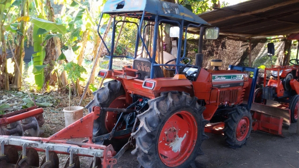 L1- 20 สองเพลา เครื่องดีพร้อมใช้งาน L1- 20 สองเพลา เครื่องดีพร้อมใช้งาน