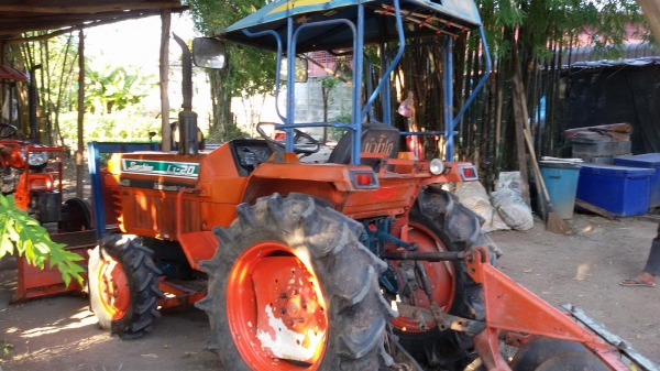 L1- 20 สองเพลา เครื่องดีพร้อมใช้งาน L1- 20 สองเพลา เครื่องดีพร้อมใช้งาน