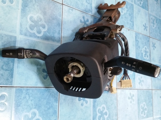 ชุดแกนและคอพวงมาลัยปรับองศาได้ ISUZU D-MAX มีสวิตซ์ไฟยกเลี้ยว มีชุดกุญแจและลูก แท้ติดรถ ขาย 2,900บาท