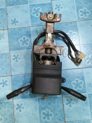 ชุดแกนและคอพวงมาลัยปรับองศาได้ ISUZU D-MAX มีสวิตซ์ไฟยกเลี้ยว มีชุดกุญแจและลูก แท้ติดรถ ขาย 2,900บาท