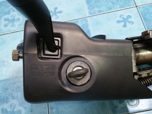 ชุดแกนและคอพวงมาลัยปรับองศาได้ ISUZU D-MAX มีสวิตซ์ไฟยกเลี้ยว มีชุดกุญแจและลูก แท้ติดรถ ขาย 2,900บาท