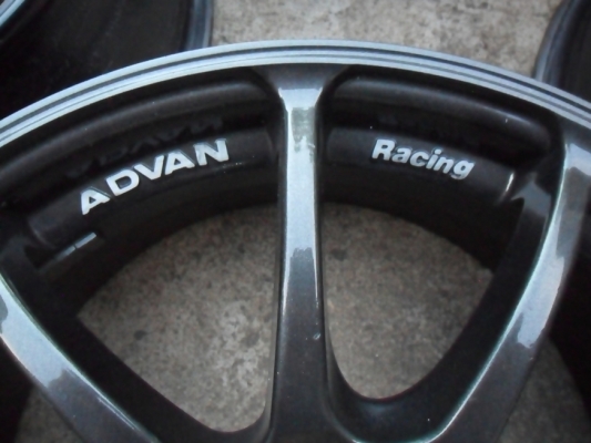 แม็กซิ่ง ขอบ17 ลายADVAN 4รู100 สีสวย (4วง6,000) แม็กซิ่ง ขอบ17 ลายADVAN 4รู100 สีสวย (4วง6,000)