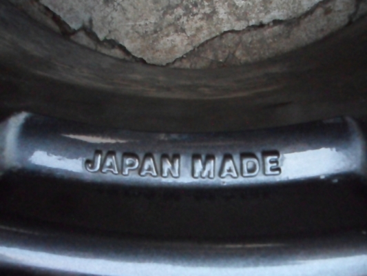 แม็กซิ่ง ขอบ17 ลายADVAN 4รู100 สีสวย (4วง6,000) แม็กซิ่ง ขอบ17 ลายADVAN 4รู100 สีสวย (4วง6,000)