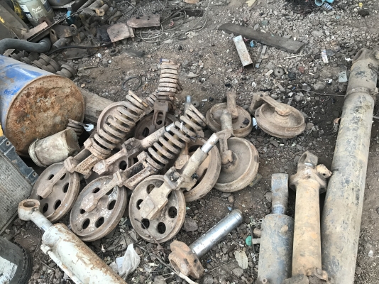 ขายล้อนำ-สปริงรถแบ็คโฮ 20-30