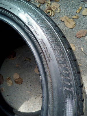 215/45R17  BRIDGESTONE MY-02 SPORT STYRE ปี15  มี 2 เส้น โทร.081-427-3941 ไอดีไลน์  0814273941